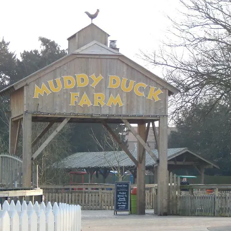 Flamingo Land - Woodlands W42 *